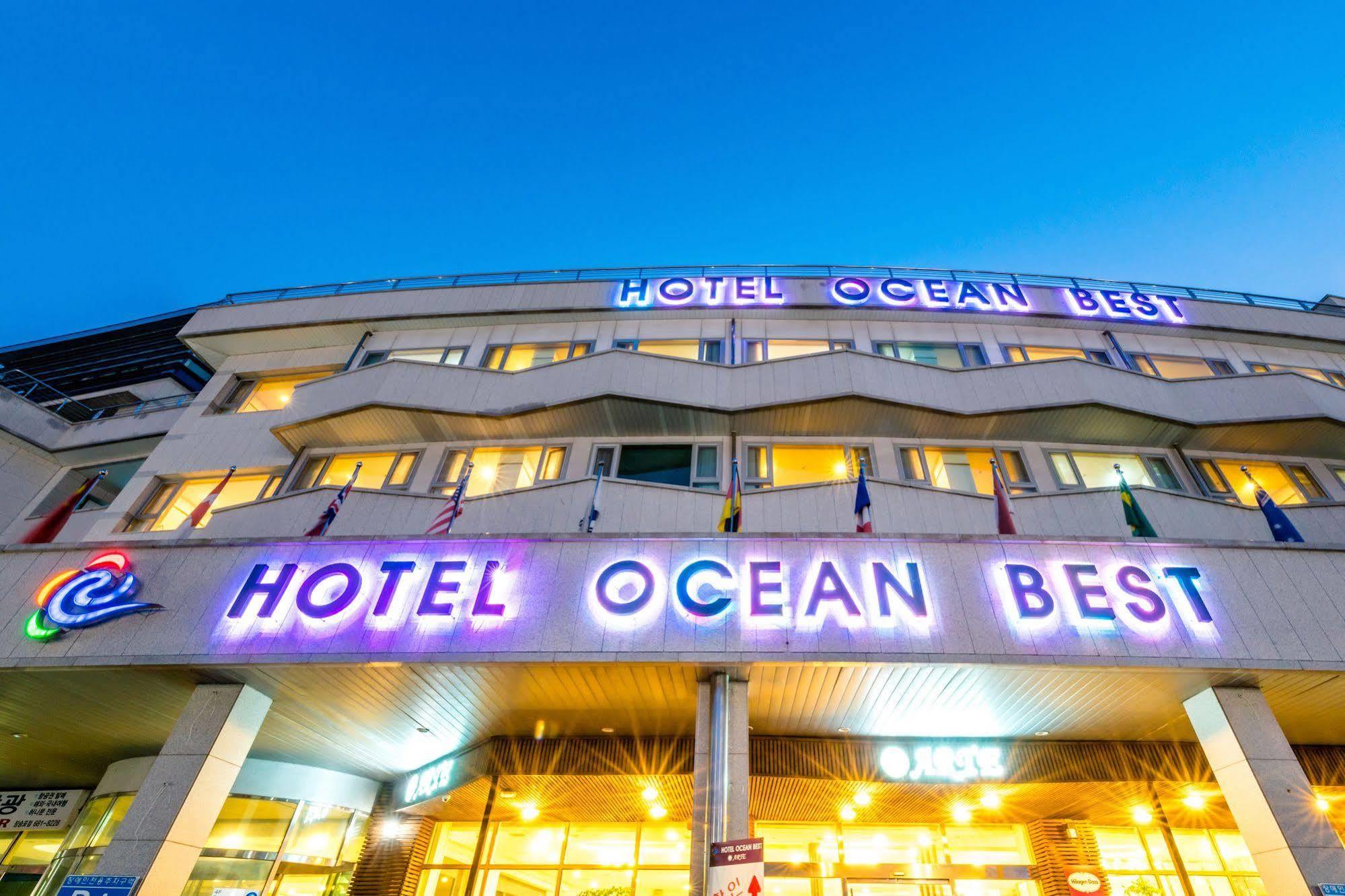 גאוז'ה Hotel Homefourest מראה חיצוני תמונה