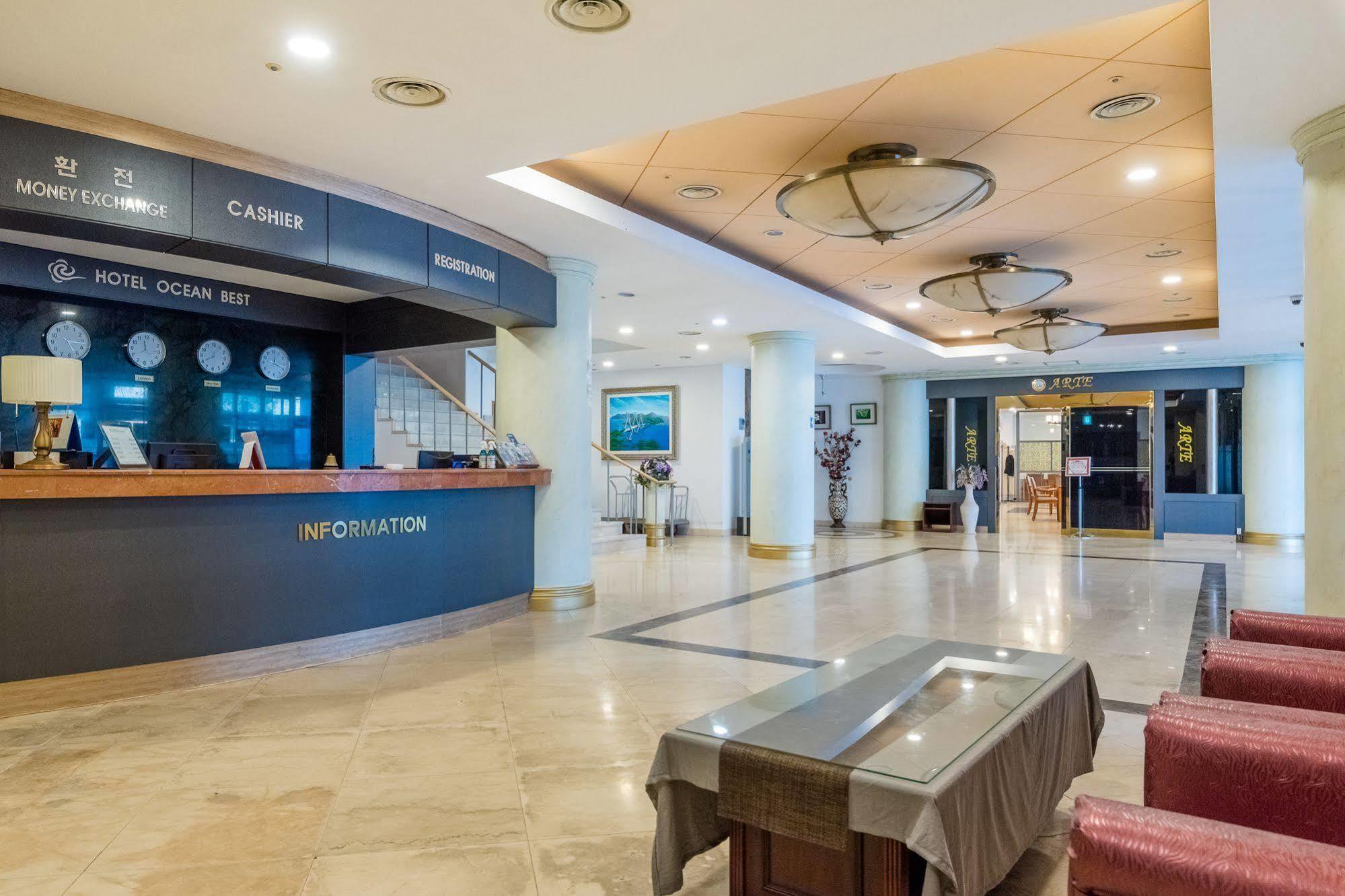 גאוז'ה Hotel Homefourest מראה חיצוני תמונה